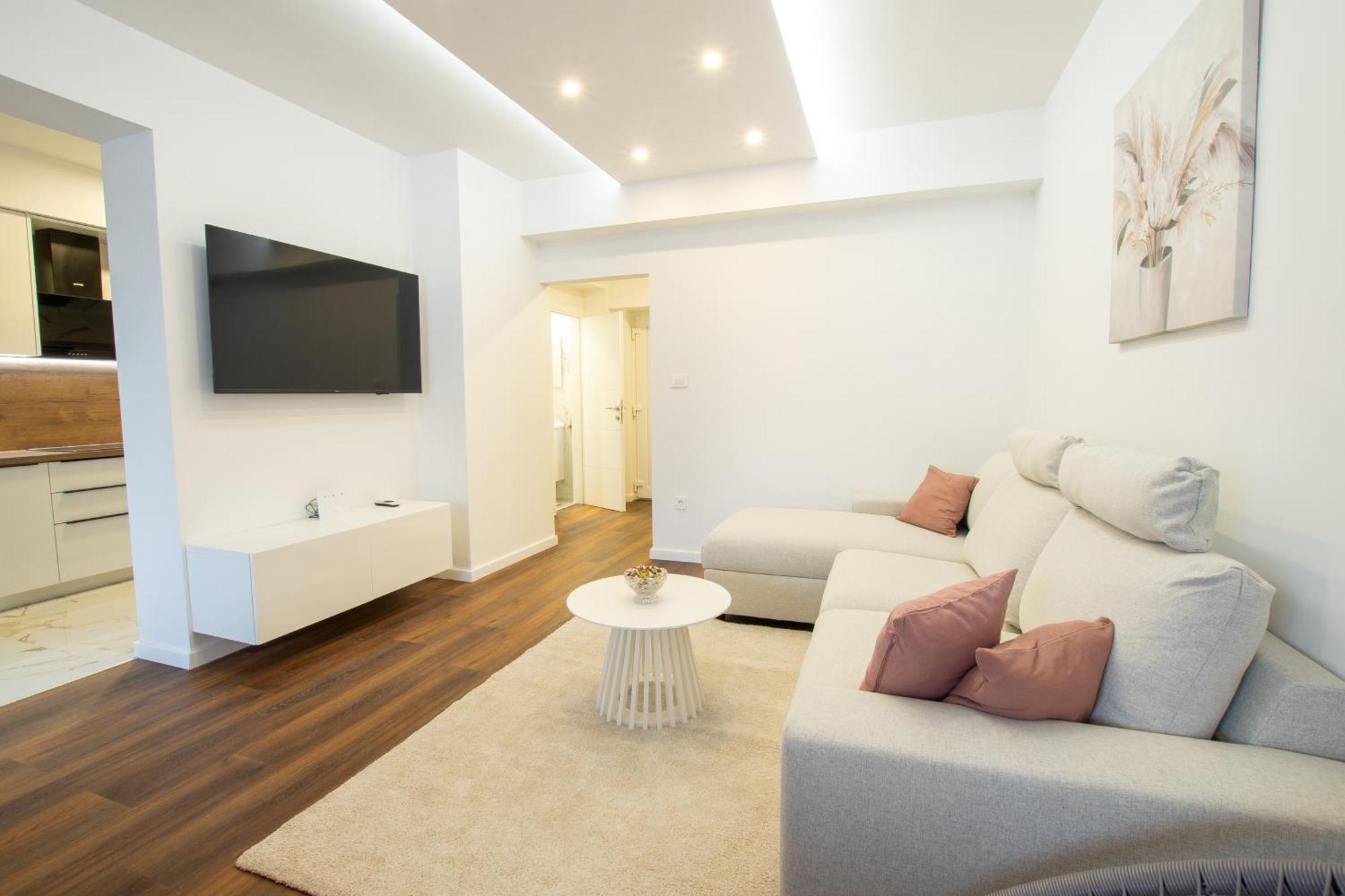 Apartman Valentina - Self Check In And Check Out โอโทชาส ภายนอก รูปภาพ