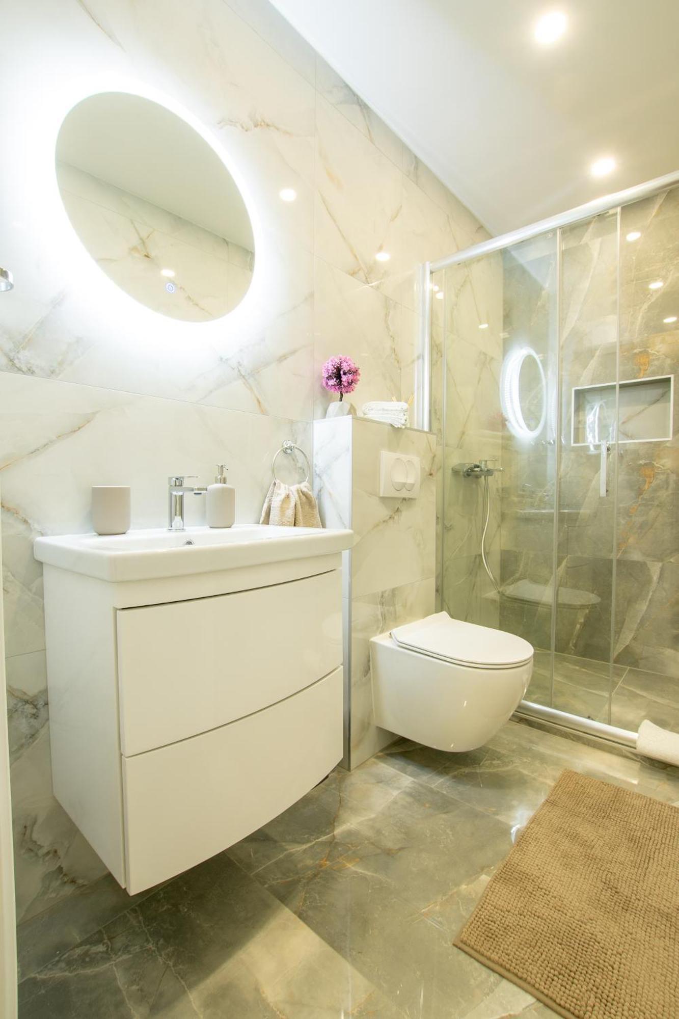 Apartman Valentina - Self Check In And Check Out โอโทชาส ภายนอก รูปภาพ