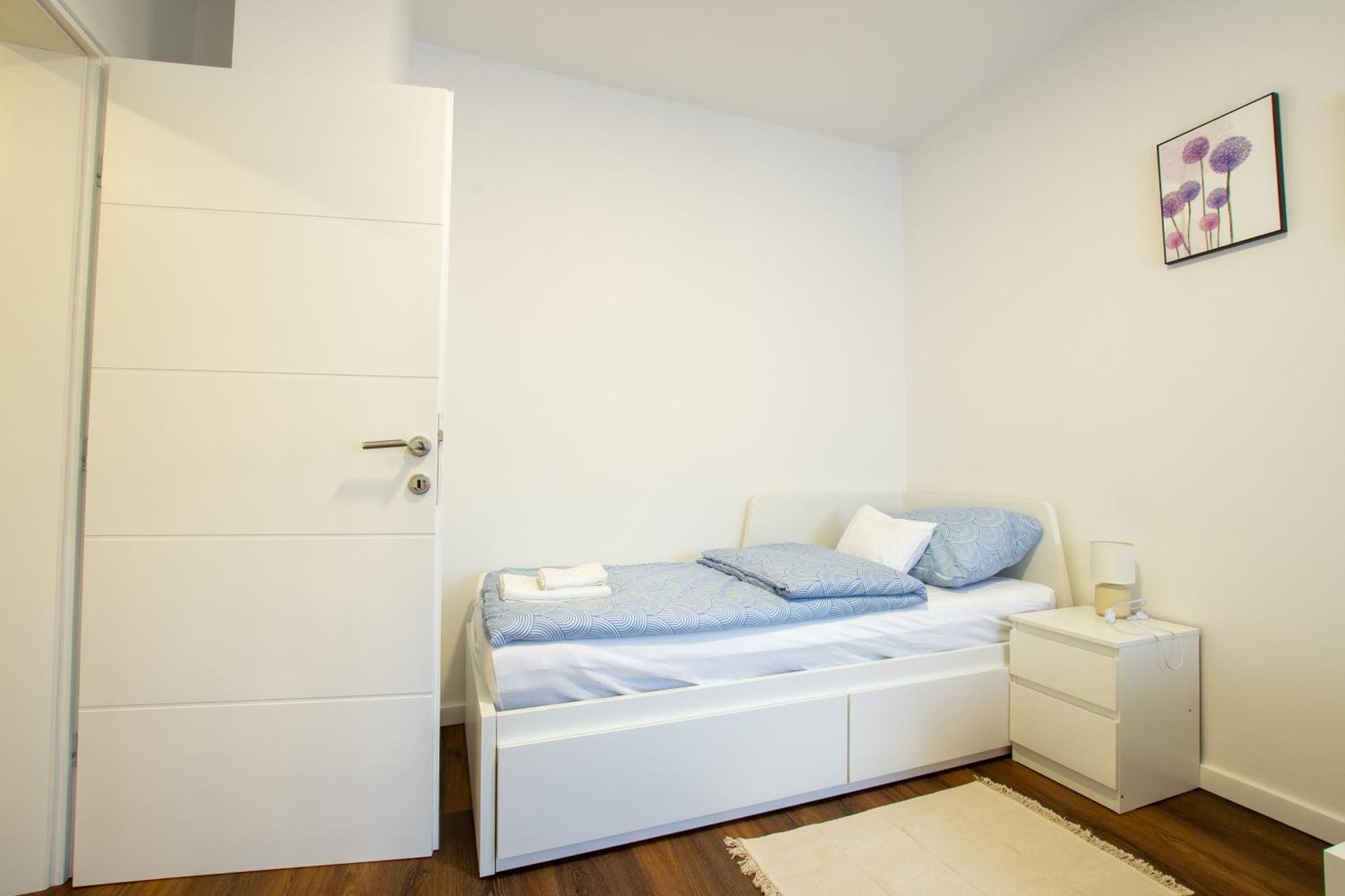 Apartman Valentina - Self Check In And Check Out โอโทชาส ภายนอก รูปภาพ