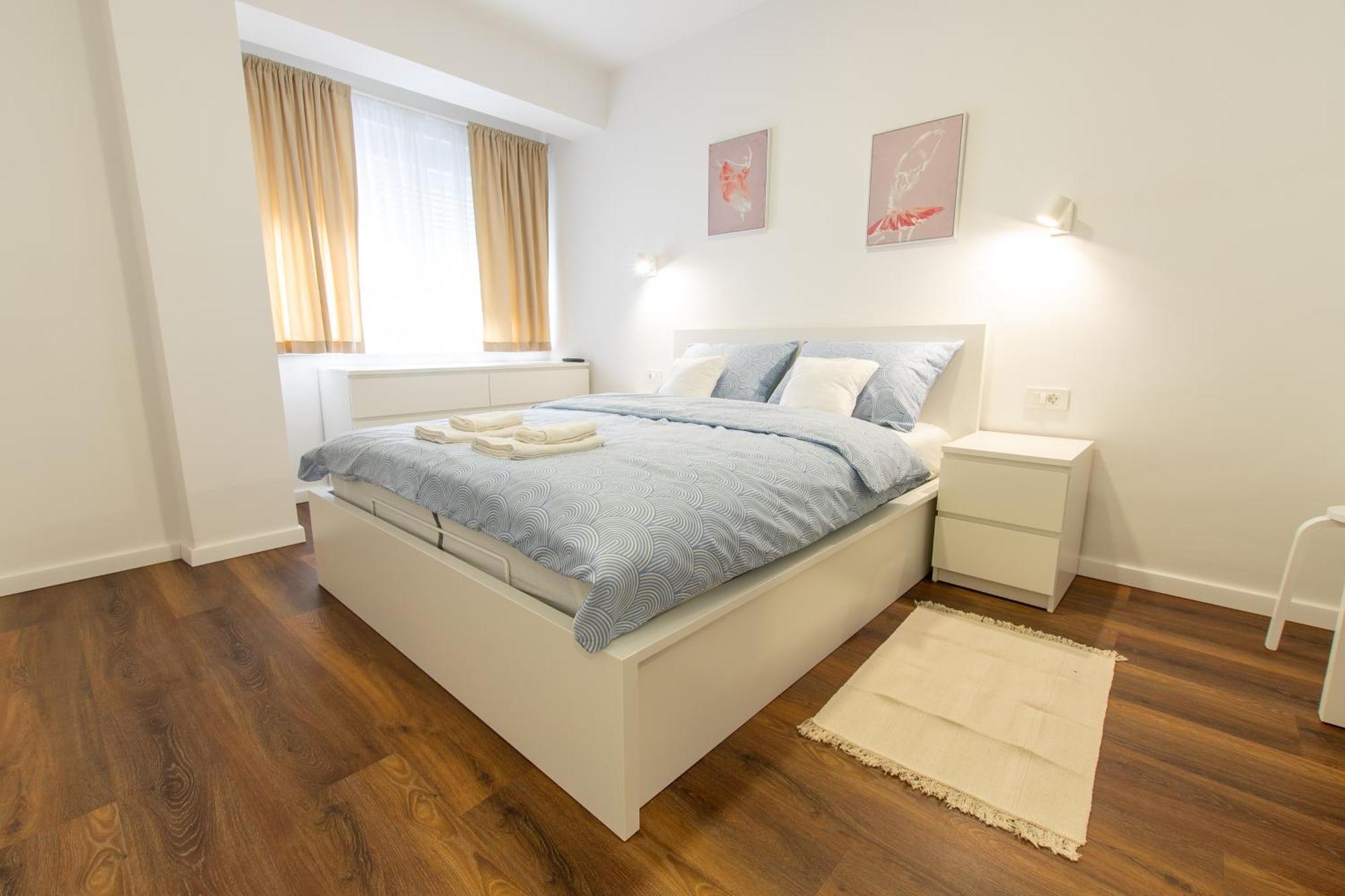 Apartman Valentina - Self Check In And Check Out โอโทชาส ภายนอก รูปภาพ
